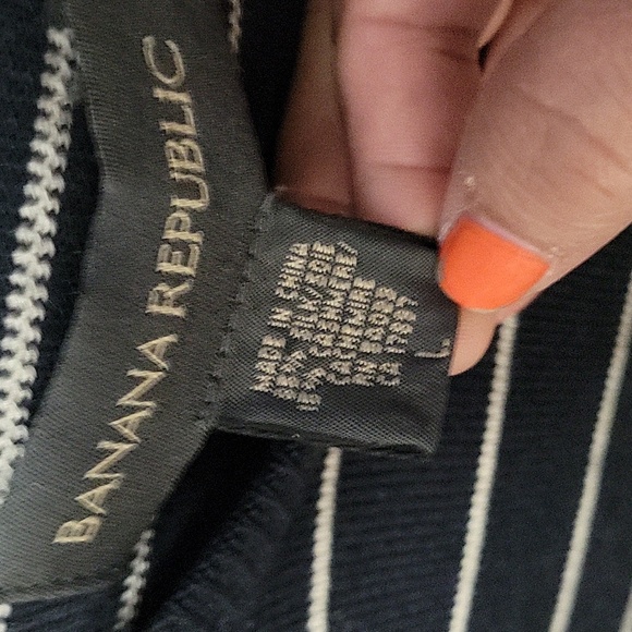 BANANA REPUBLIC Striped Silk/Cashmere Blend Crew Neck Sweater Sz L - Picture 3 of 3